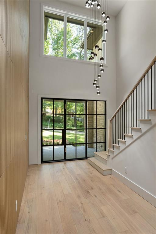 490 Timber Valley Road Northeast Atlanta, GA 30342 - Photo 3 of 32