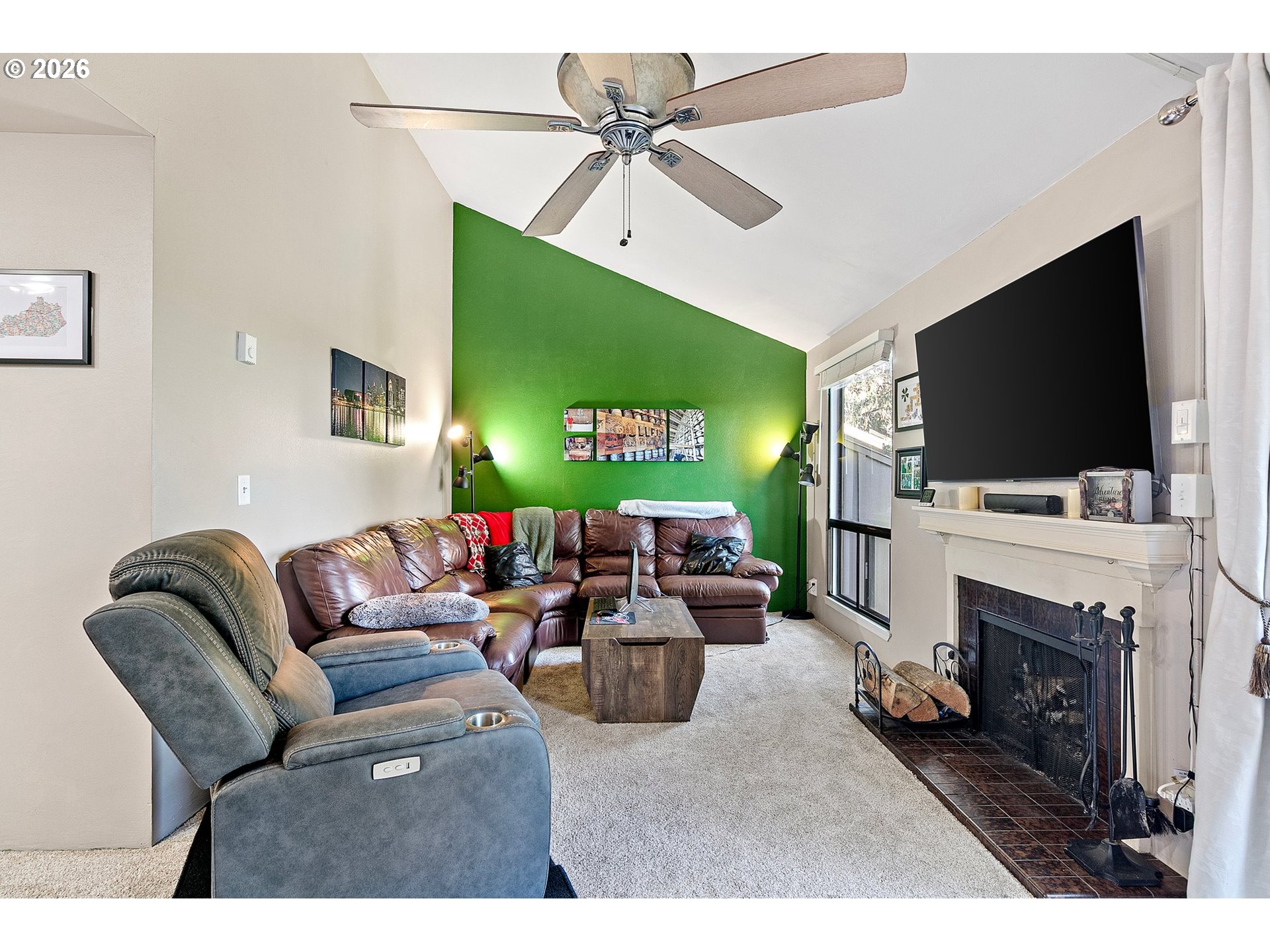 151 Treehill Loop Eugene, OR 97405 - Photo 7 of 45