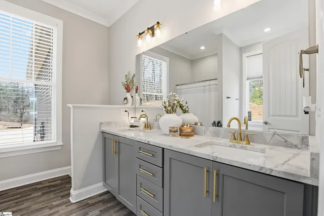 $899,900 | 122 Sand Creek Drive, Liberty, SC 29657