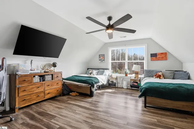 $899,900 | 122 Sand Creek Drive, Liberty, SC 29657