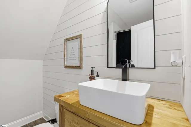 $899,900 | 122 Sand Creek Drive, Liberty, SC 29657