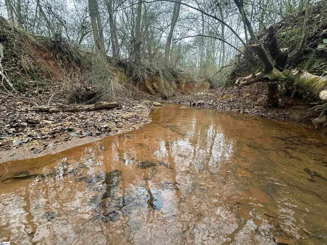 $899,900 | 122 Sand Creek Drive, Liberty, SC 29657