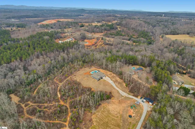 $899,900 | 122 Sand Creek Drive, Liberty, SC 29657