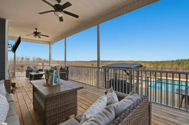 $899,900 | 122 Sand Creek Drive, Liberty, SC 29657