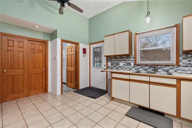 $525,000 | 422 Shady Valley Road, Coventry, RI 02816