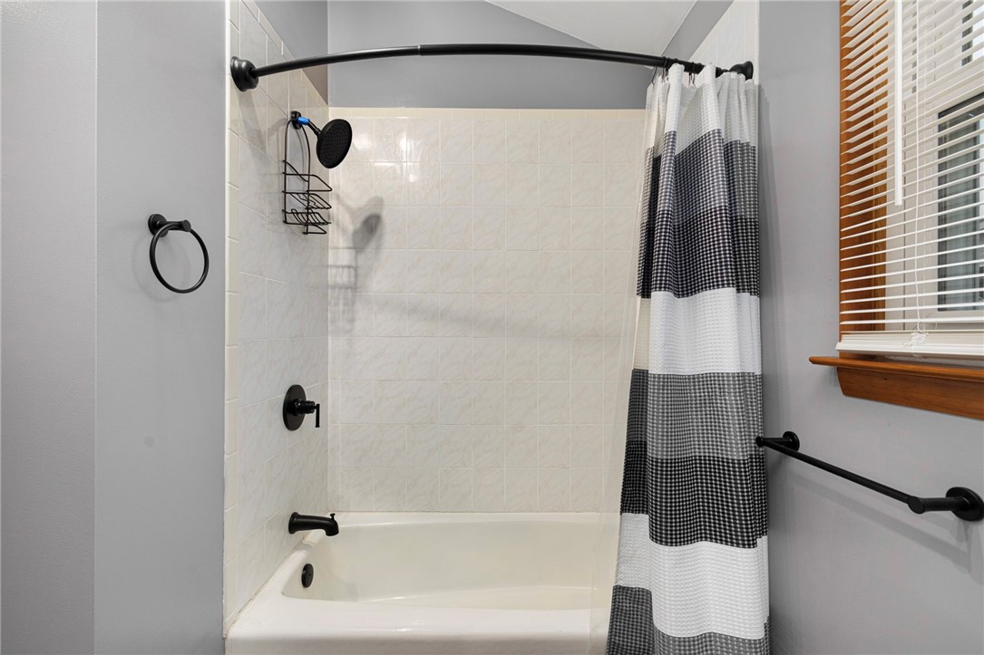 422 Shady Valley Road Coventry, RI 02816 - Photo 31 of 43