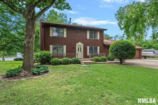 $360,000 | 2242 Lake Jacksonville Road, Jacksonville, IL 62650