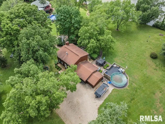$360,000 | 2242 Lake Jacksonville Road, Jacksonville, IL 62650