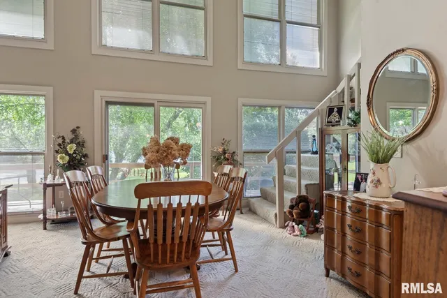 $360,000 | 2242 Lake Jacksonville Road, Jacksonville, IL 62650