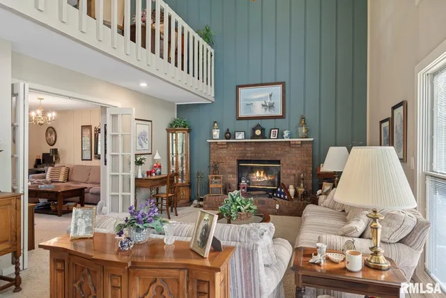 $360,000 | 2242 Lake Jacksonville Road, Jacksonville, IL 62650