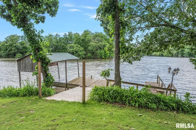 $360,000 | 2242 Lake Jacksonville Road, Jacksonville, IL 62650