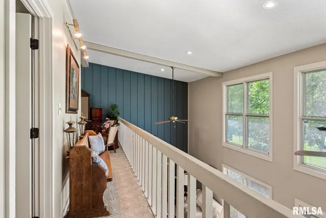 $360,000 | 2242 Lake Jacksonville Road, Jacksonville, IL 62650