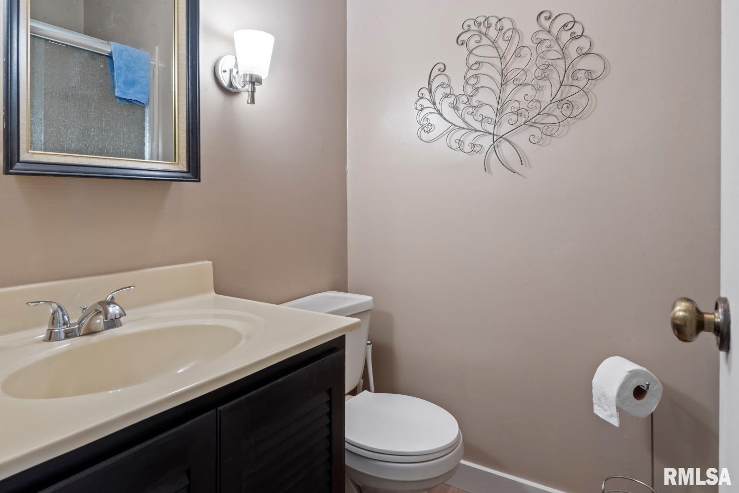 2242 Lake Jacksonville Road Jacksonville, IL 62650 - Photo 39 of 74