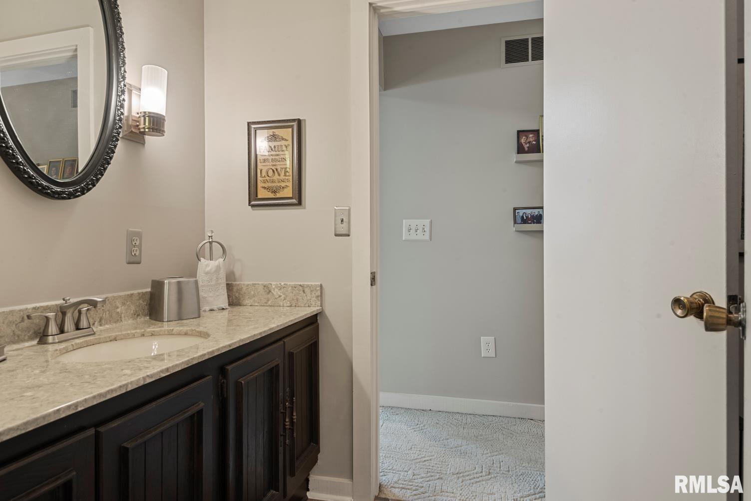 2242 Lake Jacksonville Road Jacksonville, IL 62650 - Photo 46 of 74