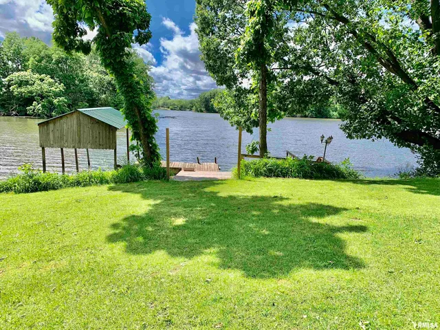 $360,000 | 2242 Lake Jacksonville Road, Jacksonville, IL 62650