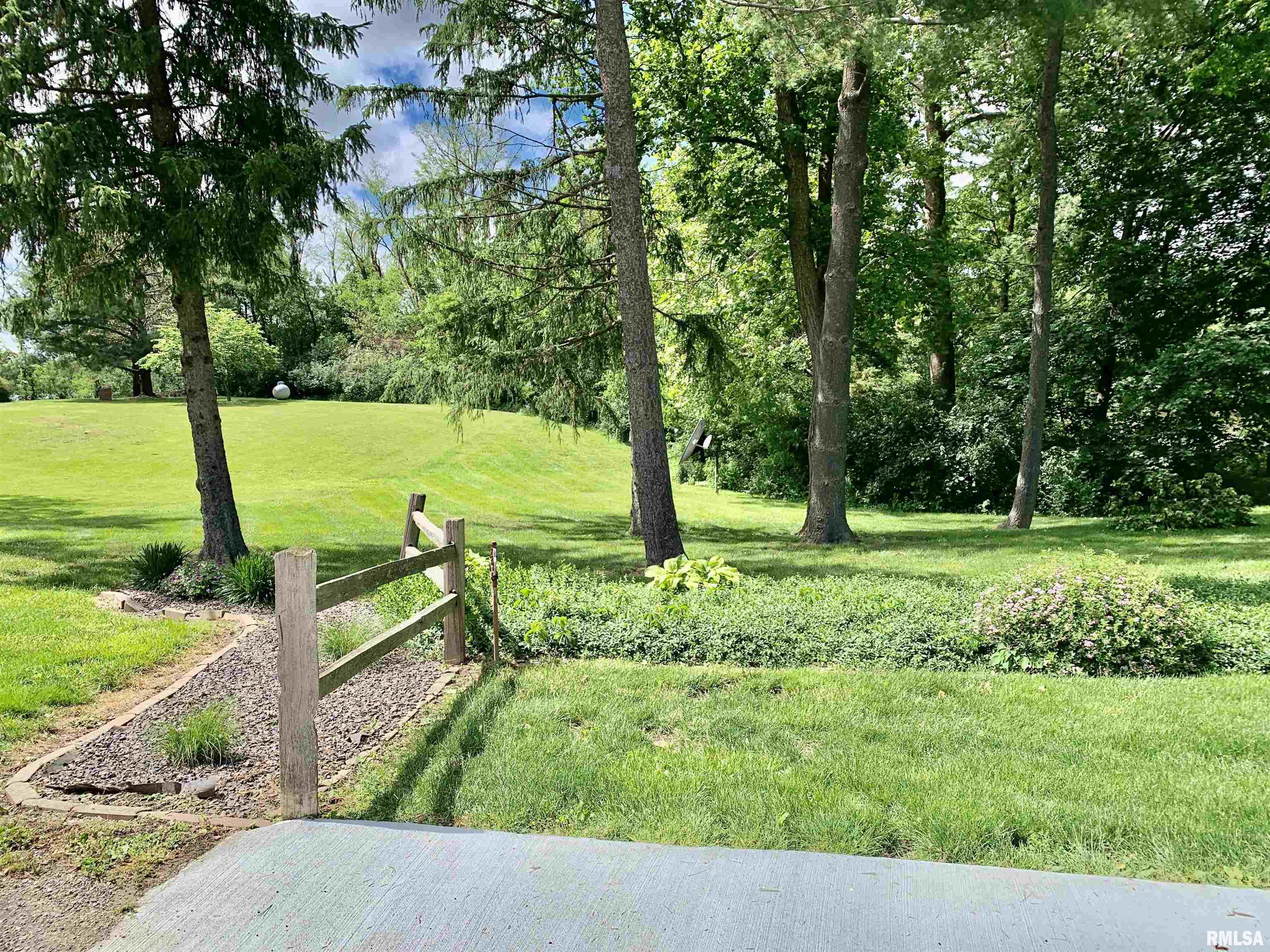 2242 Lake Jacksonville Road Jacksonville, IL 62650 - Photo 69 of 74