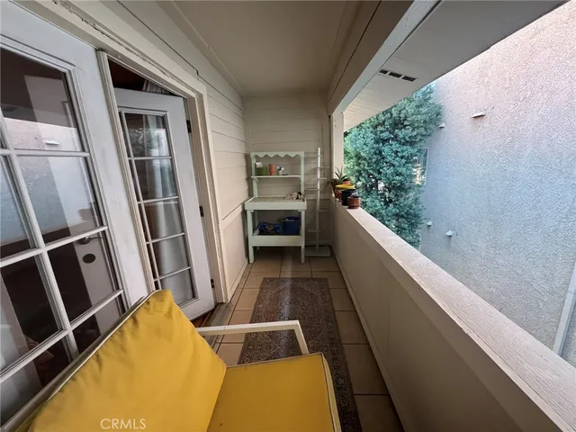 $2,495 | 428 North Hollywood Way, Unit 202, Burbank, CA 91505