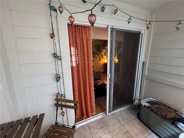 $2,495 | 428 North Hollywood Way, Unit 202, Burbank, CA 91505