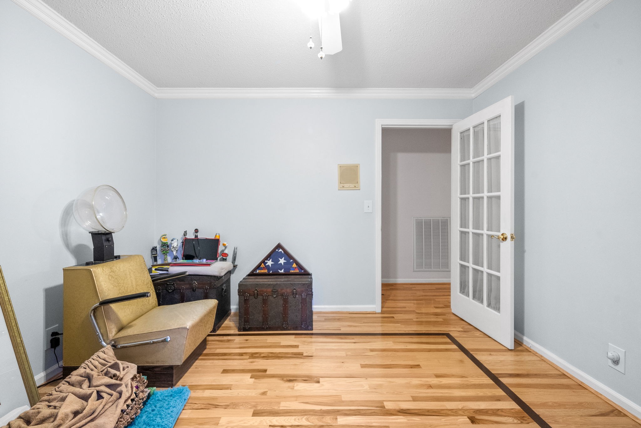 1370 Dunbar Cave Road Clarksville, TN 37043 - Photo 31 of 63 a living room with furniture and a rug