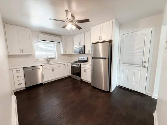 $1,775 | 8101 Grand Avenue, Unit 2NC, River Grove, IL 60171