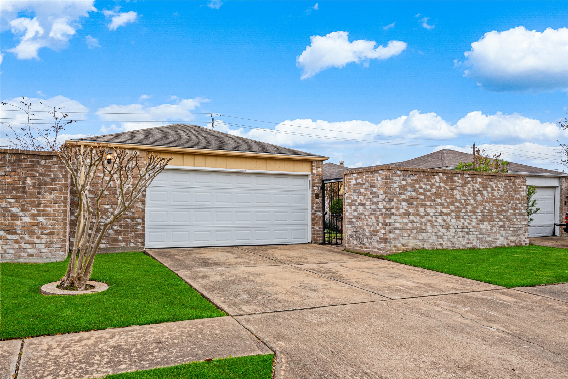 9206 Homeland Drive Houston, TX 77083 - Photo 4 of 39
