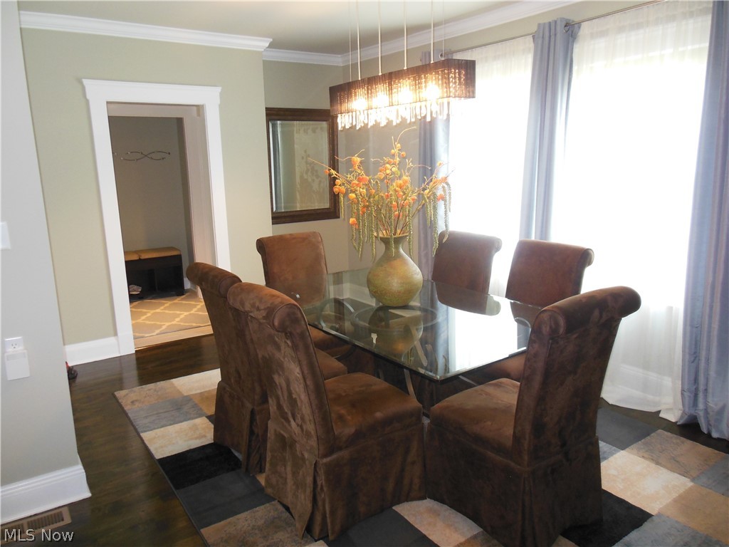 2540 Kendall Road Cleveland, OH 44120 - Photo 8 of 32 Gallery Image 8