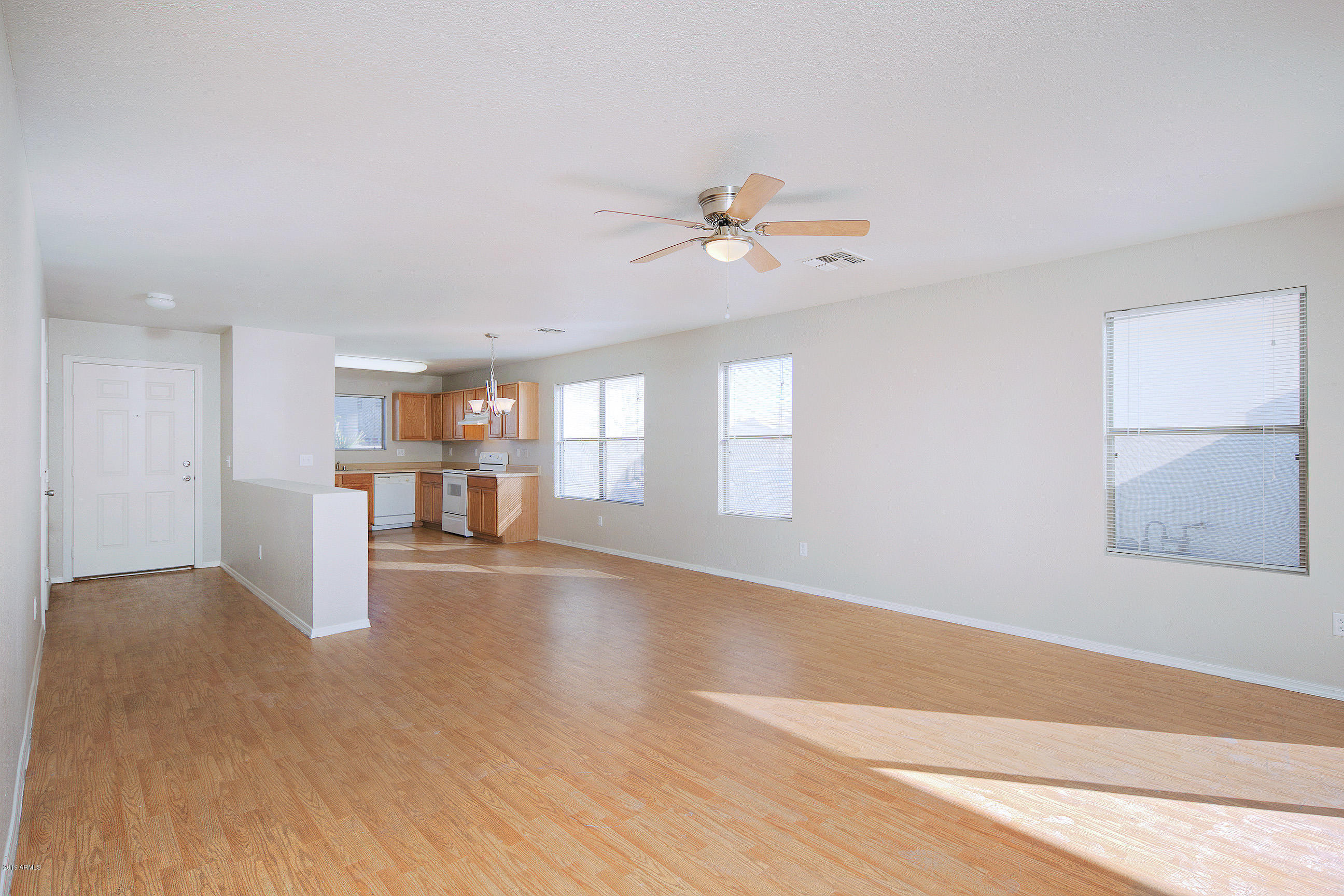 11 West Hayduk Road Phoenix, AZ 85041 - Photo 2 of 14 11WHayduk003