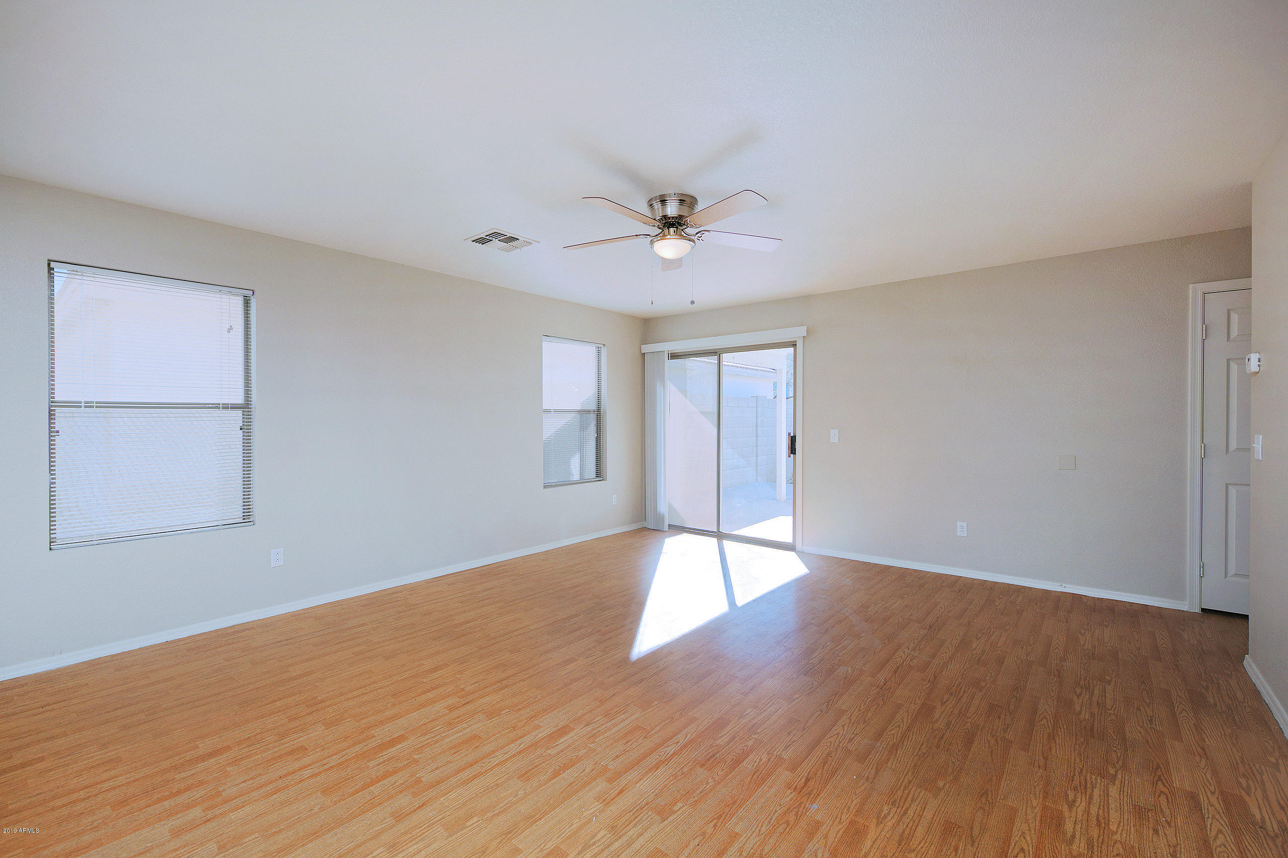 11 West Hayduk Road Phoenix, AZ 85041 - Photo 4 of 14 11WHayduk005