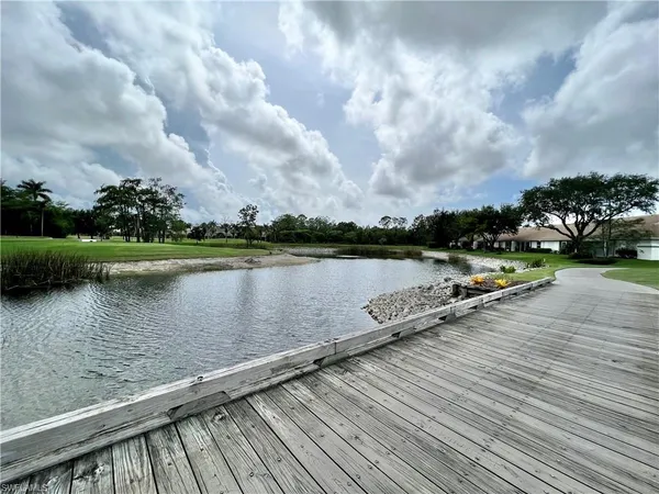 $1,975 | Undisclosed Address, Naples, FL 34104