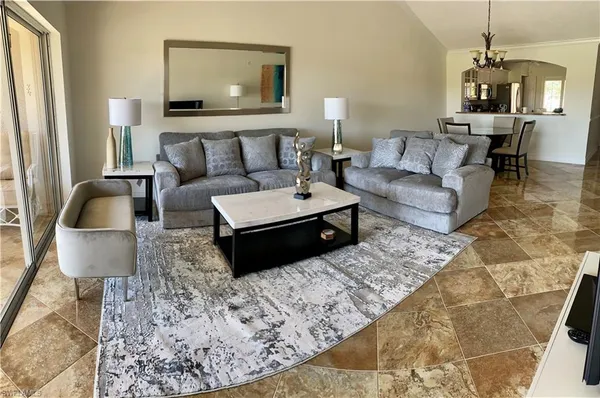 $1,975 | Undisclosed Address, Naples, FL 34104