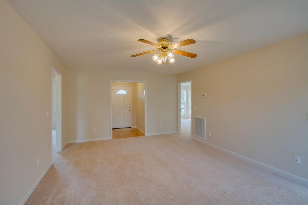 296 Old Shannon Road Lebanon, TN 37090 - Photo 8 of 30 a view of an empty room