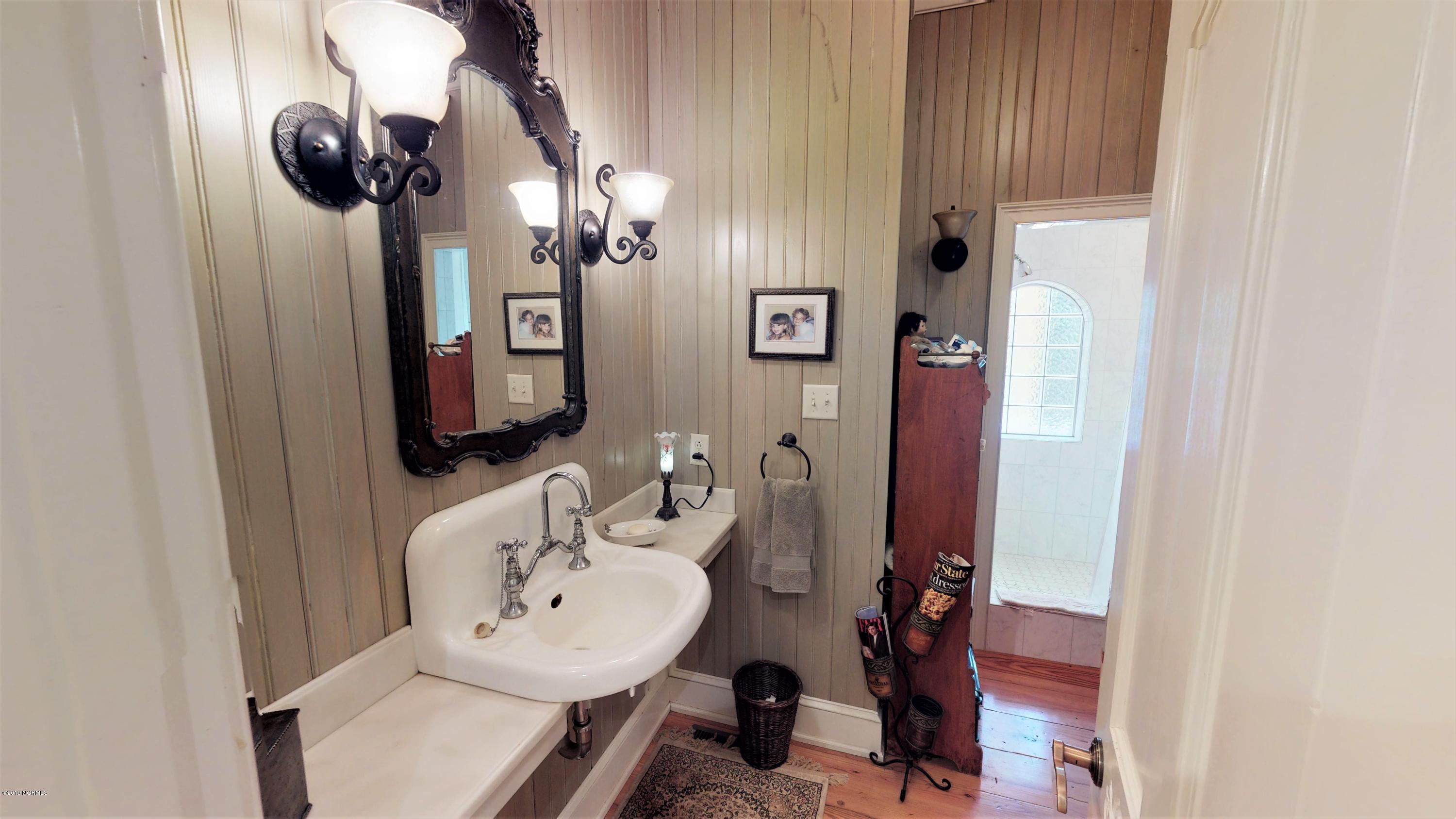 1600 Pasture Point Road Merritt, NC 28556 - Photo 36 of 116 Downstairs Guest Bath