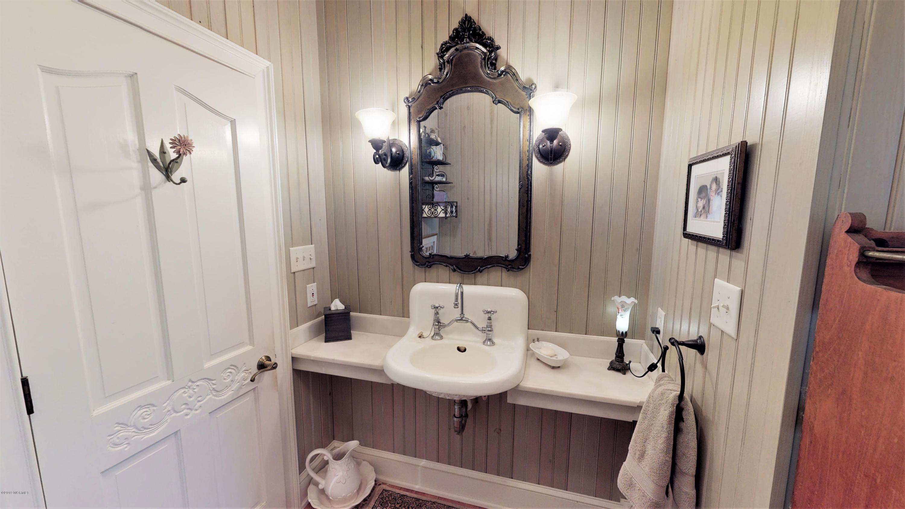 1600 Pasture Point Road Merritt, NC 28556 - Photo 37 of 116 Downstairs Guest Bath