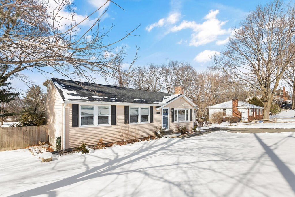 26 Blueberry Hill Road Woburn, MA 01801 - Photo 2 of 30 Gallery Image 2