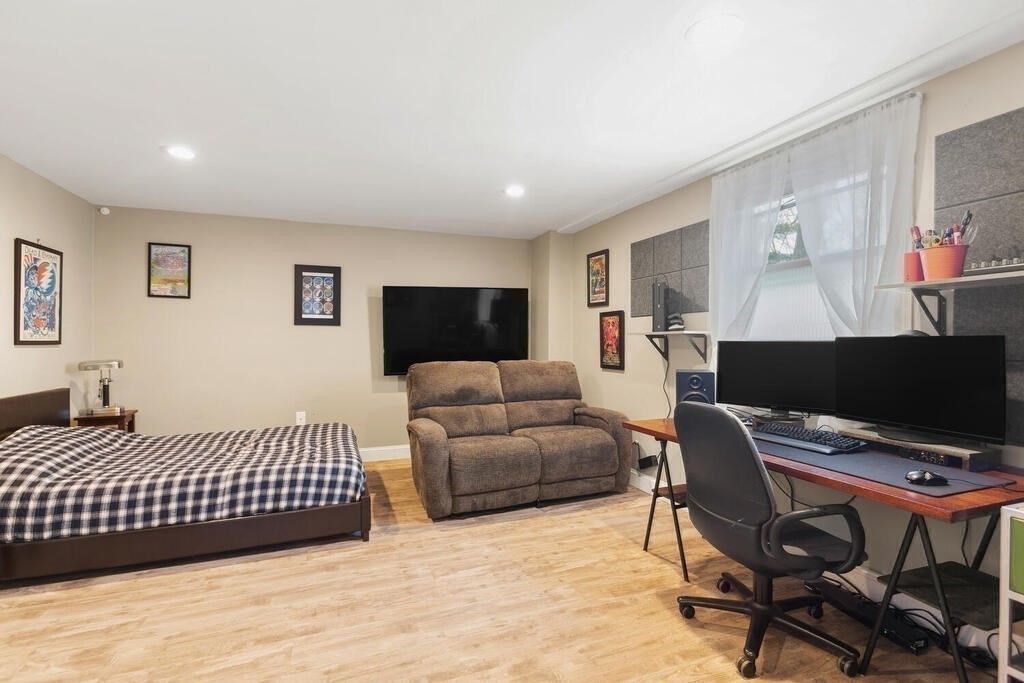 26 Blueberry Hill Road Woburn, MA 01801 - Photo 23 of 30 Gallery Image 23