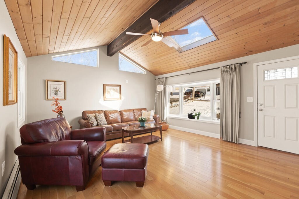 26 Blueberry Hill Road Woburn, MA 01801 - Photo 4 of 30 Gallery Image 4