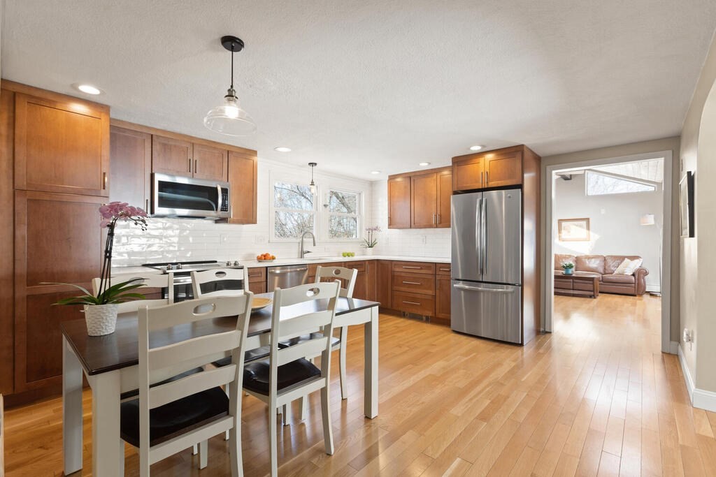 26 Blueberry Hill Road Woburn, MA 01801 - Photo 10 of 30 Gallery Image 10