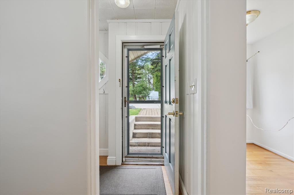 3330 Lexington Road Waterford, MI 48328 - Photo 15 of 47