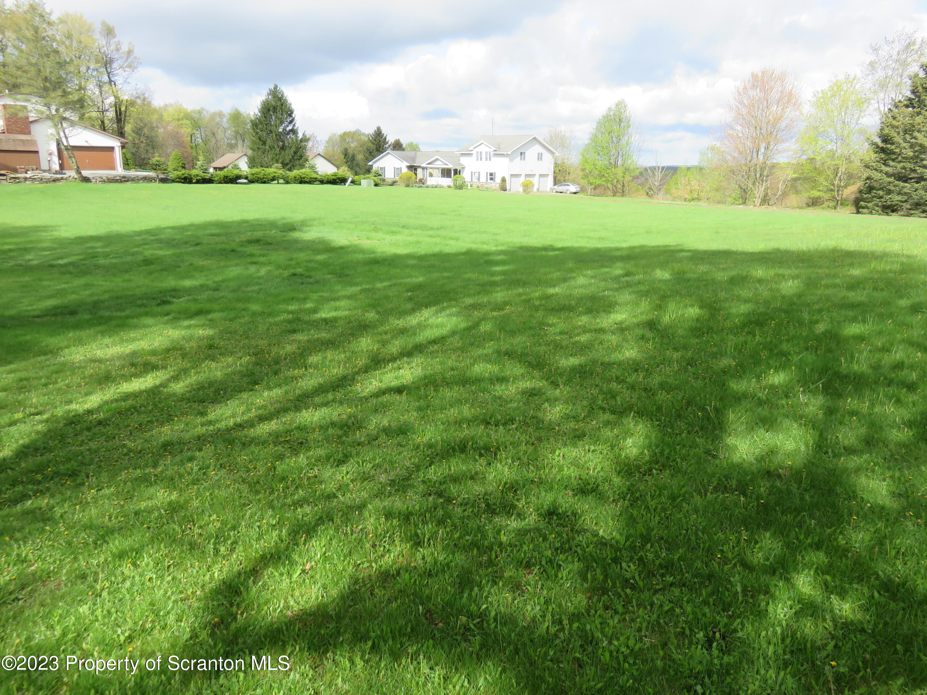 Lot 12 Spring Run Lane Moscow, PA 18444 - Photo 2 of 3 IMG_9112