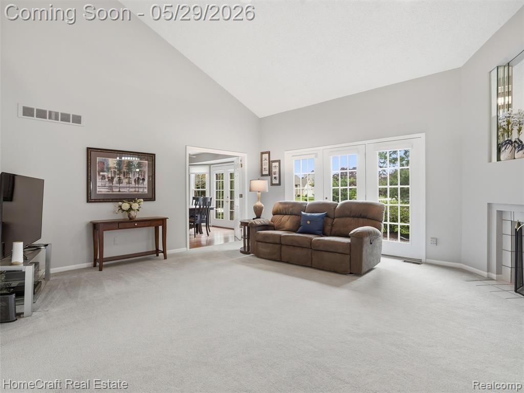 45088 Danbury Road Canton, MI 48188 - Photo 5 of 39