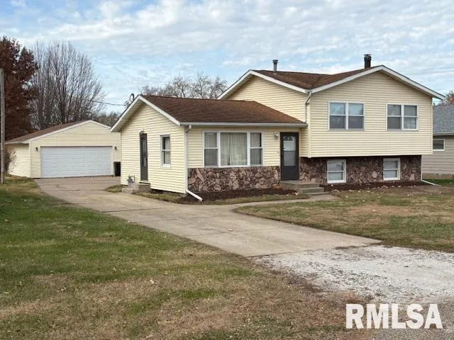 $199,900 | 703 2nd Street, Colona, IL 61241