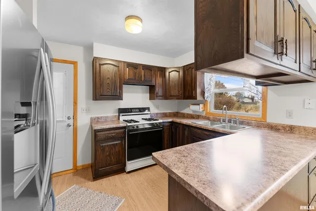 $199,900 | 703 2nd Street, Colona, IL 61241