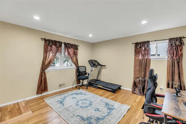 $779,000 | 46 Falcon Drive, Hauppauge, NY 11788