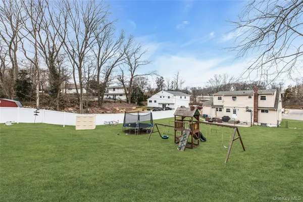 $779,000 | 46 Falcon Drive, Hauppauge, NY 11788