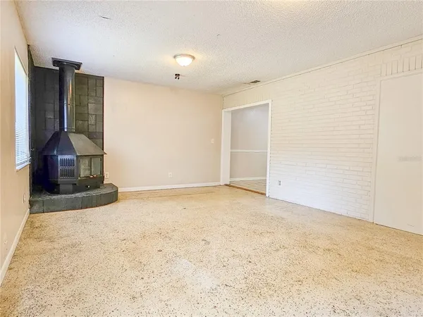 $1,500 | 1917 Casco Street, Lakeland, FL 33801