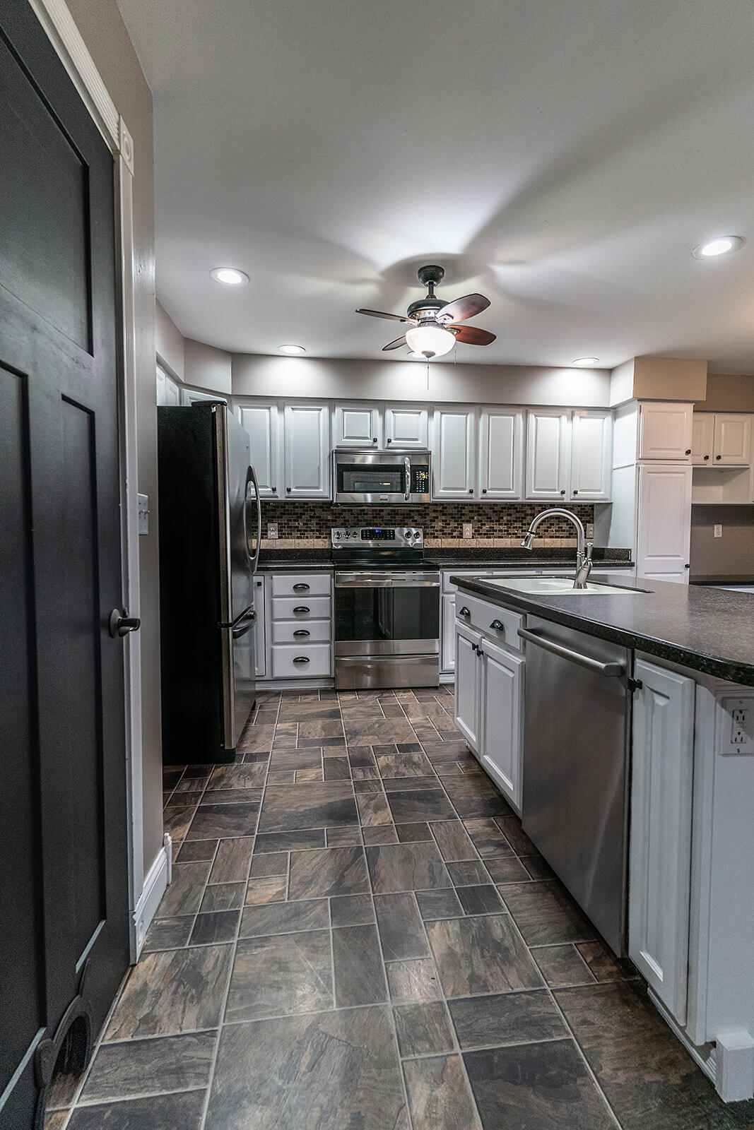 2280 West Kimmel Road Jackson, MI 49201 - Photo 3 of 51 _DSC0017