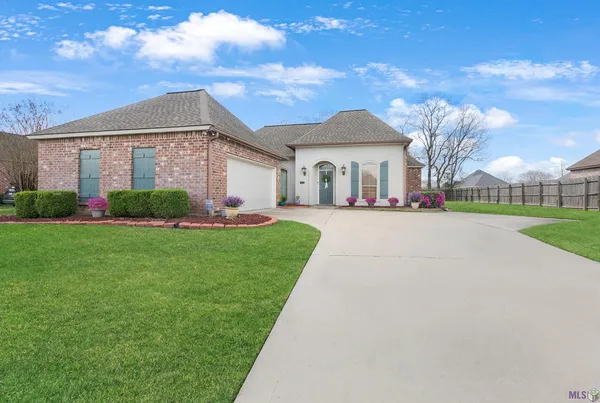 $269,900 | 6081 Sandy Creek Lane, Zachary, LA 70791