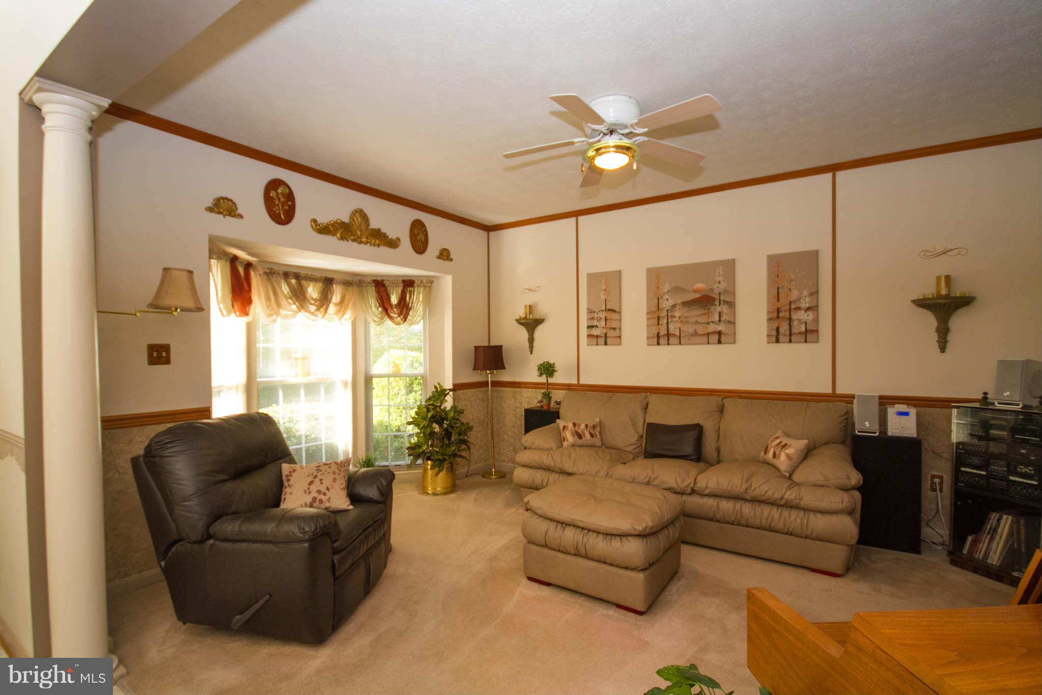 1512 Ridge Forest Way Hanover, MD 21076 - Photo 2 of 30 Living Room