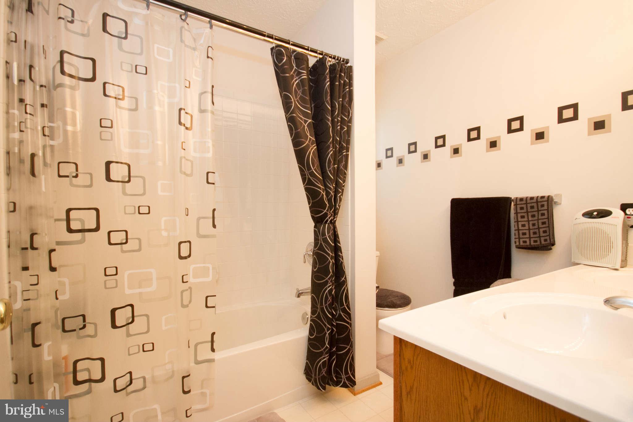 1512 Ridge Forest Way Hanover, MD 21076 - Photo 17 of 30 Bath