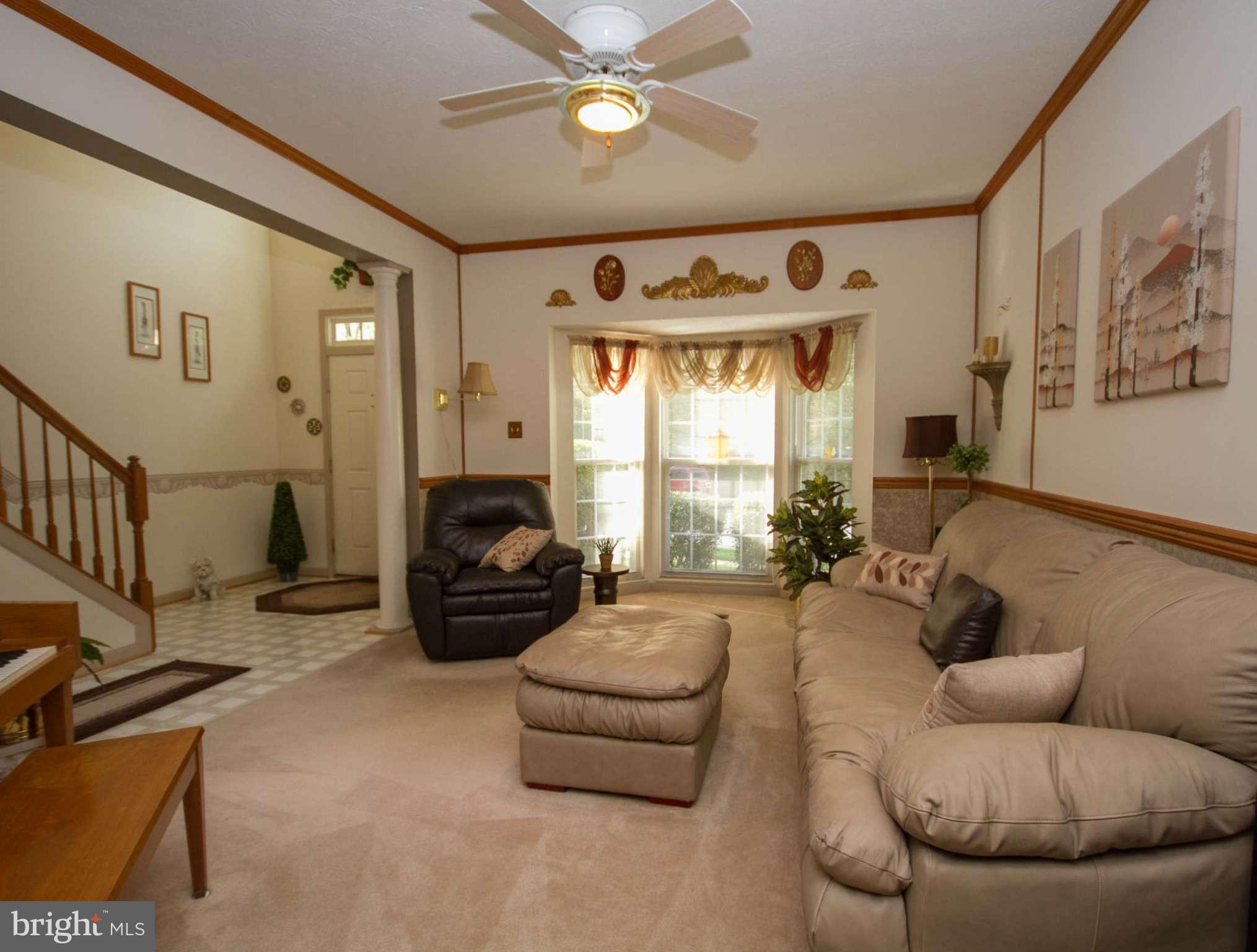 1512 Ridge Forest Way Hanover, MD 21076 - Photo 4 of 30 Living Room